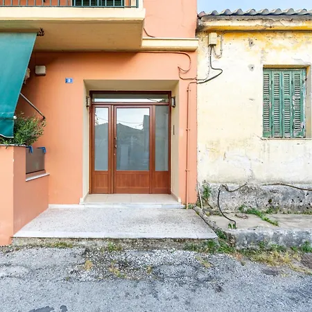 Apartment Georgia's Corfu (city)